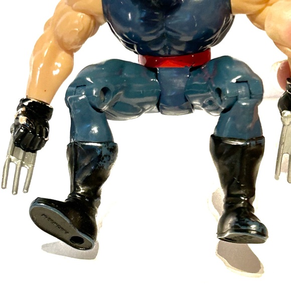 Vintage 1996 Marvel Wolverine X-Men Posable Action Figure Eye Patch Toy Brigade - Picture 8 of 16